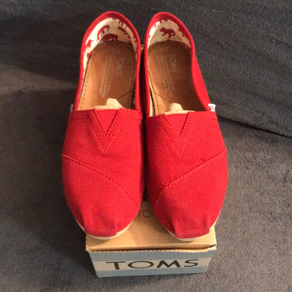 Red Toms